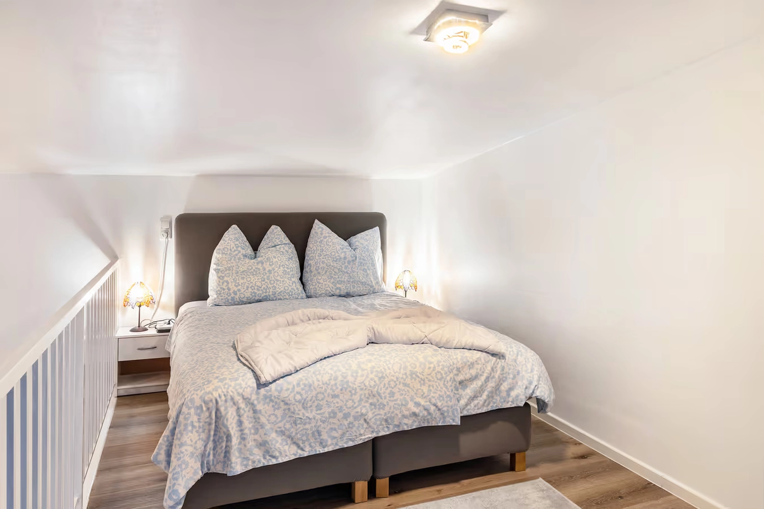 Rosenkranz - Ferienwohnungen - Nähe Flughafen Ber Maisonettewohnung Schönefeld Schlafzimmer