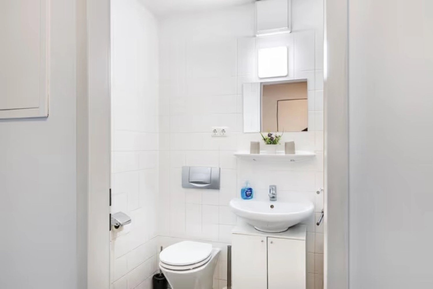 Rosenkranz - Ferienwohnungen - Nahe-Flughafen Berlin (BER) Maisonettewohnung Schönefeld im Inneren