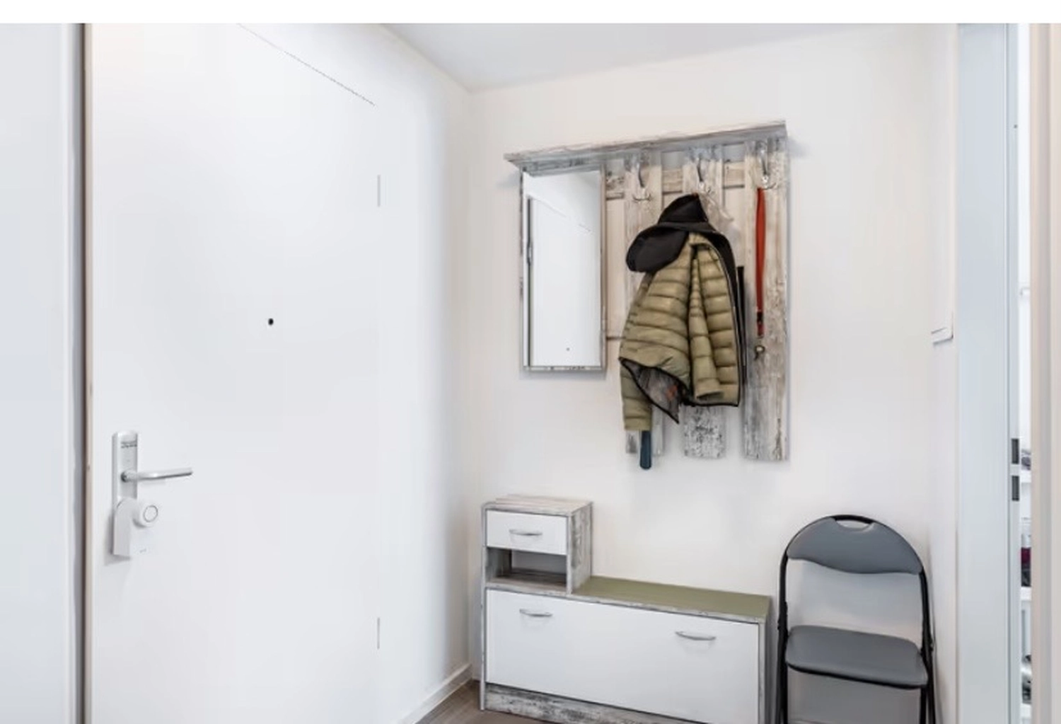 Rosenkranz - Ferienwohnungen - Nahe-Flughafen Berlin (BER) Maisonettewohnung Schönefeld im Inneren